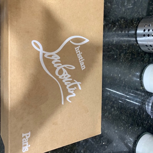 SOLD!Christian Louboutin pigalle follies 100mm 37 - Picture 2 of 8